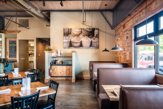Restaurant real estate photography sample #7